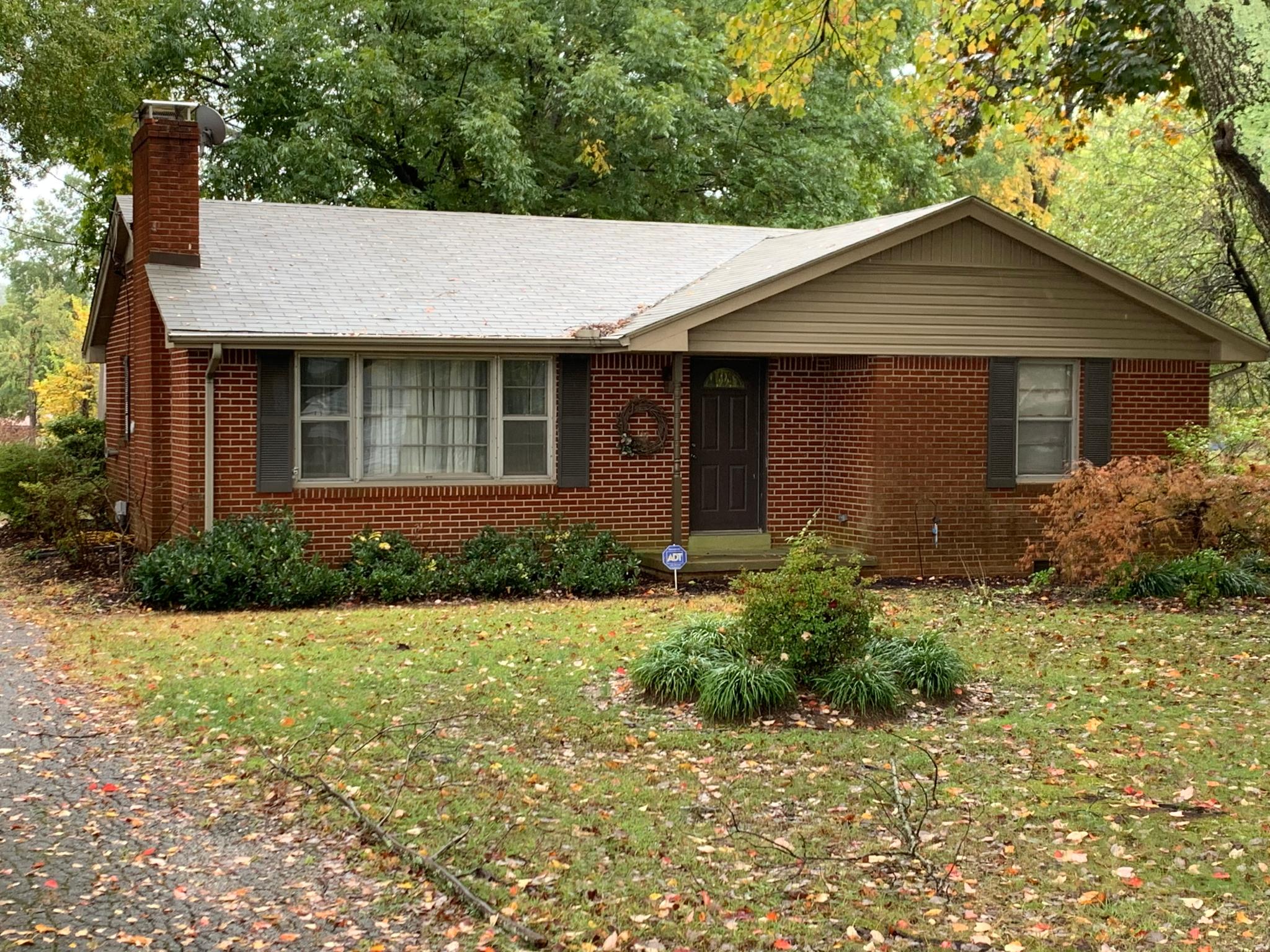 252 Paris Pike